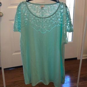 Cold shoulder laced top tunic